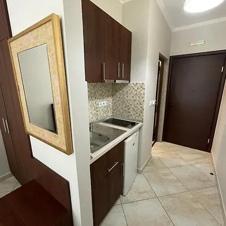 Megas Alexandros Otel Vrasná