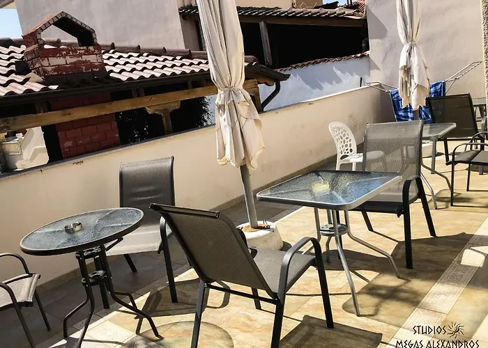 Megas Alexandros Otel Vrasná